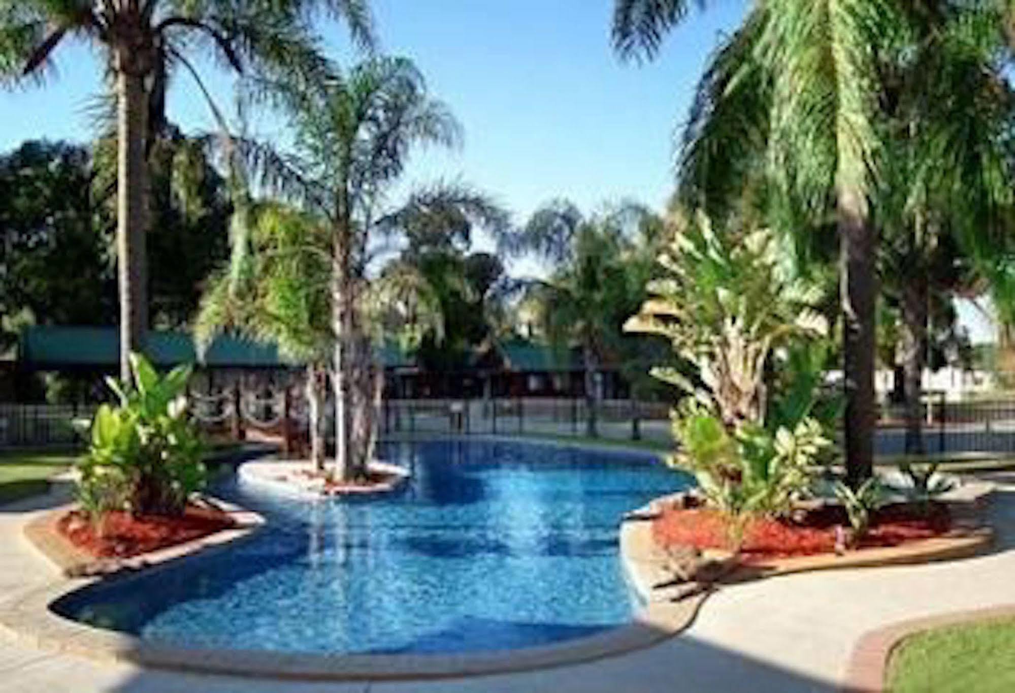 Cobram Barooga Golf Resort Екстер'єр фото